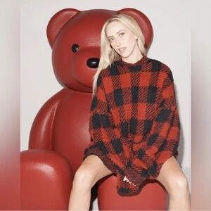 SKIMS Red and Black Cozy Knit Hoodie Size S/M